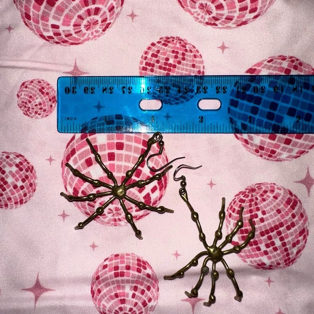💖SPIDER EARRINGS💖 - Picture 7 of 7